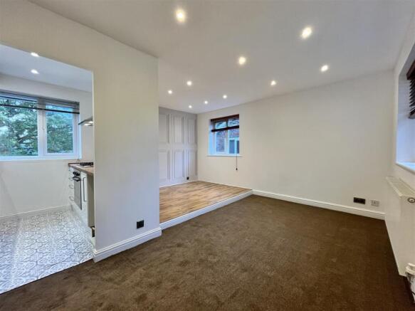 Living Room/Bedroom