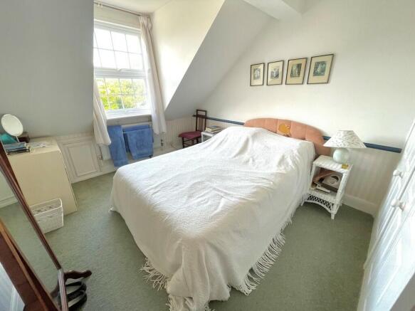 24 Park Drive Bed...