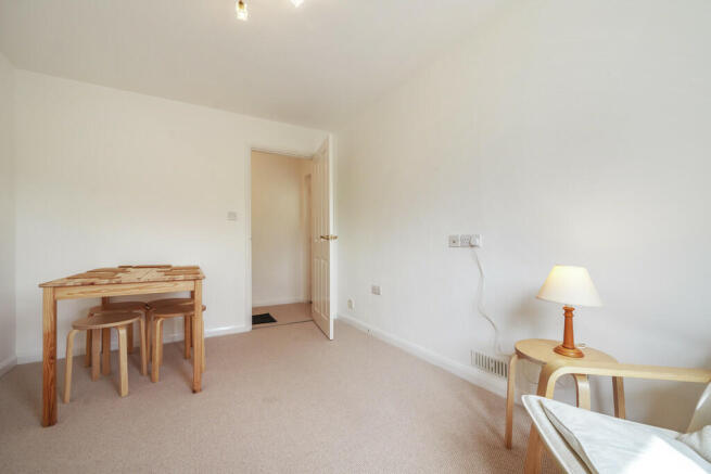 Living / Dining R...