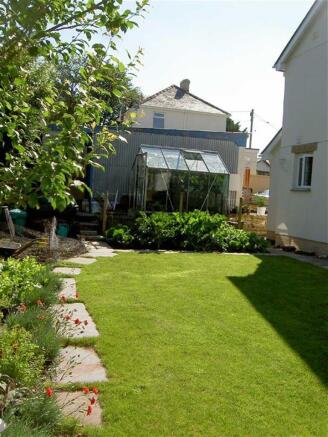 Photo 10