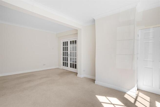 3 bed Semi-Detached for sale Image 5