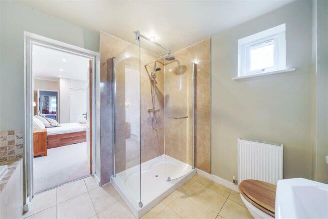 Ensuite Bathroom