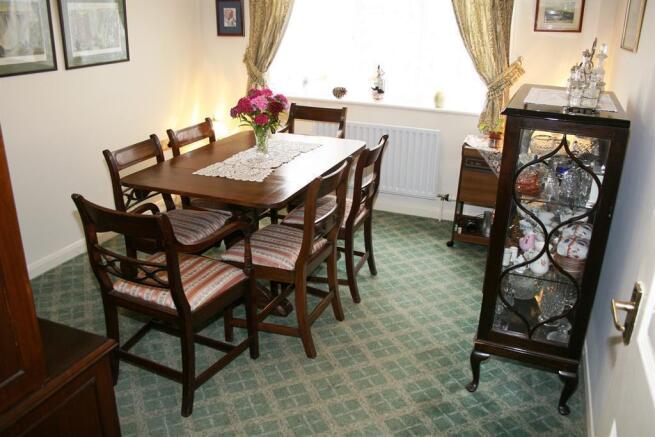 Bedroom 3/Dining Room