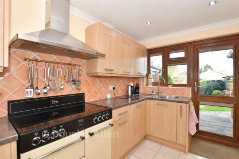 Charlotte Avenue, Wickford, Essex
