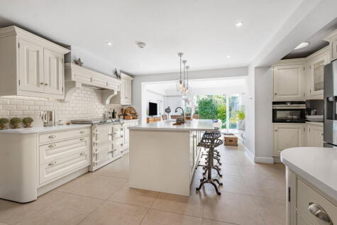Court Road, NEWTON FERRERS, South Devon