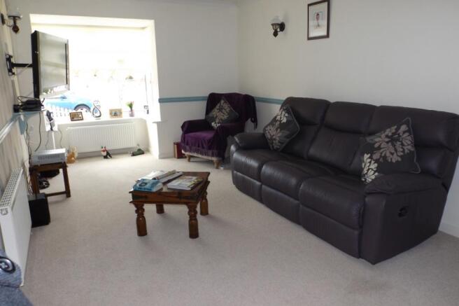 LOUNGE2