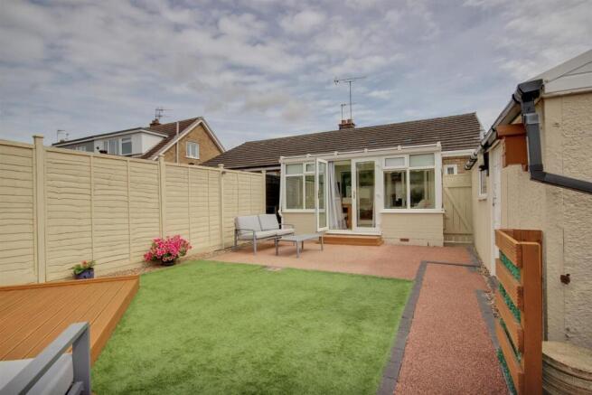 2 bed Semi-Detached Bungalow for sale Image 12