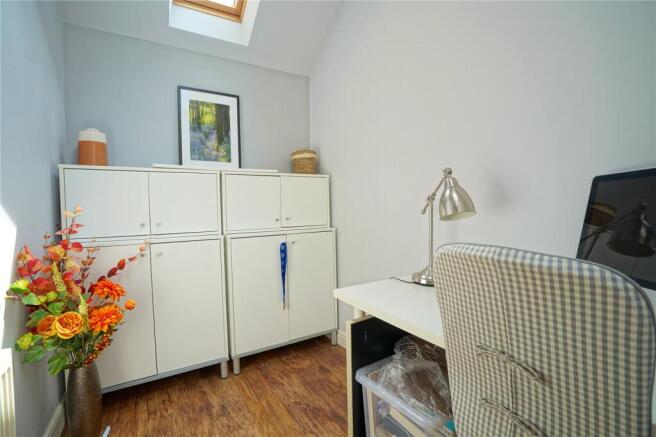 4 bed Detached for sale Image 12