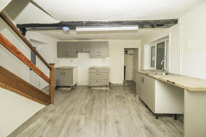 JW28155-Edit T202508051522.jpg