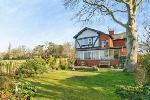 Fallowfield, Leighton Road, Neston CH64 3SW