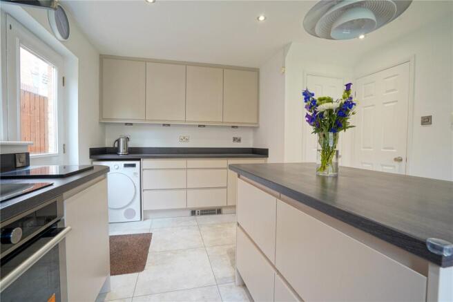 4 bed Detached for sale Image 5