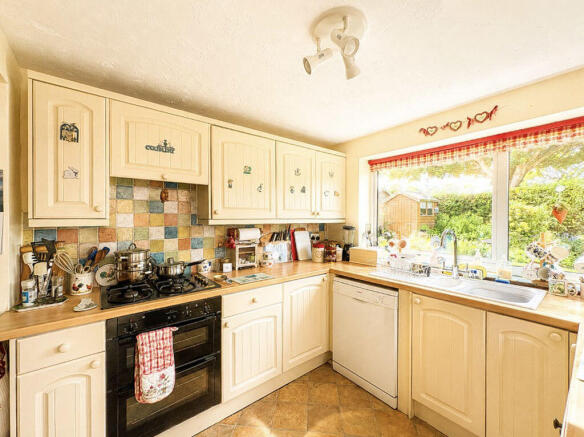 Gorstey Lea, Burntwood, WS7 9DH photo 4