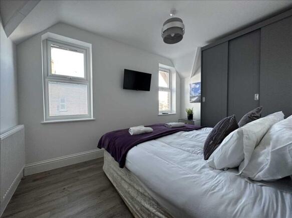 1 bed Flat for sale Image 8