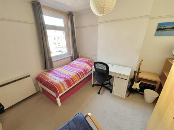 Bedroom 2 Aspect 2