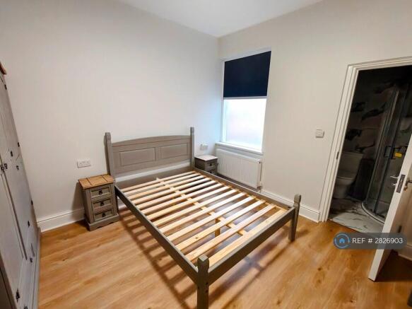 1 bed House Share to rent Image 4