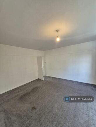 2 bed Maisonette to rent Image 11