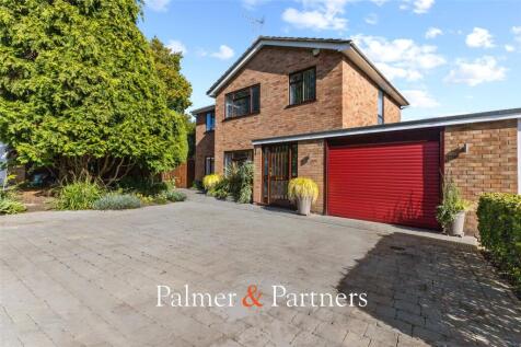 Mountain Ash Close, Colchester, Essex, CO4