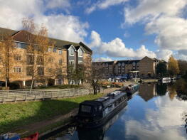 64, Stephenson Wharf, Hemel Hempstead HP3 9WY