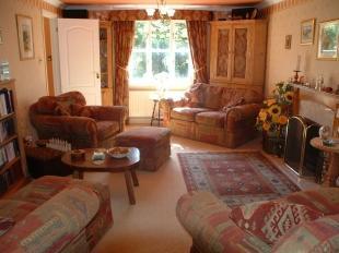 Lounge Shot 2
