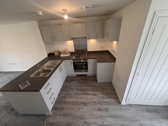2 bed End of Terrace to rent Image 7
