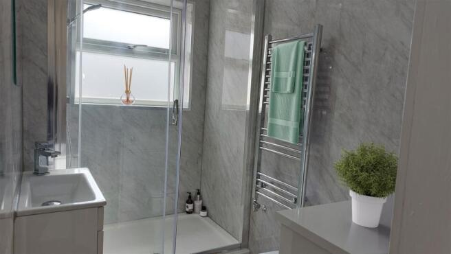 bathroom_final1.jpg
