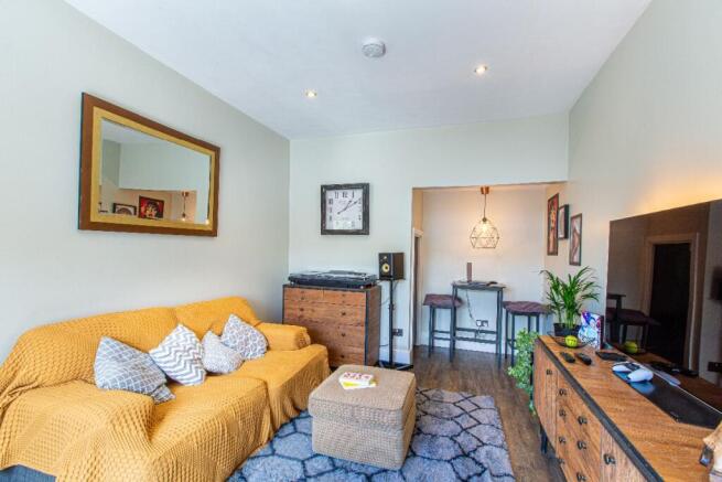 2 bed Terraced for sale Image 4
