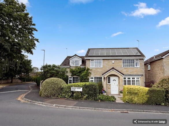 4 bed Detached for sale Image 3