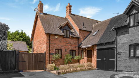 Corner Cottage, 2 Alders Reach, Rolleston-on-Dove, DE13 9BB