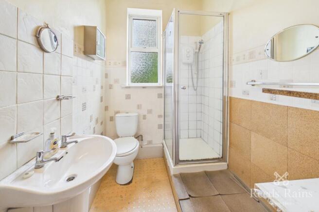 3 bed Terraced for sale Image 9