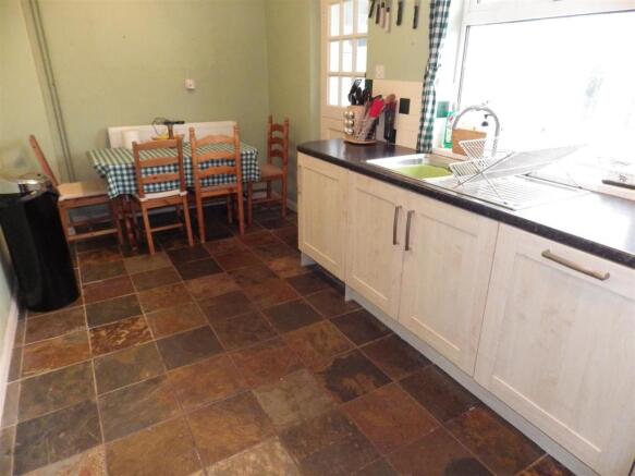 Kitchen/Dining Room