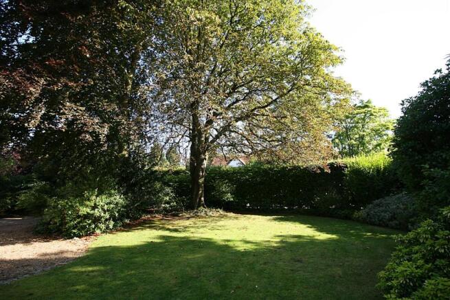 frontgarden.jpg