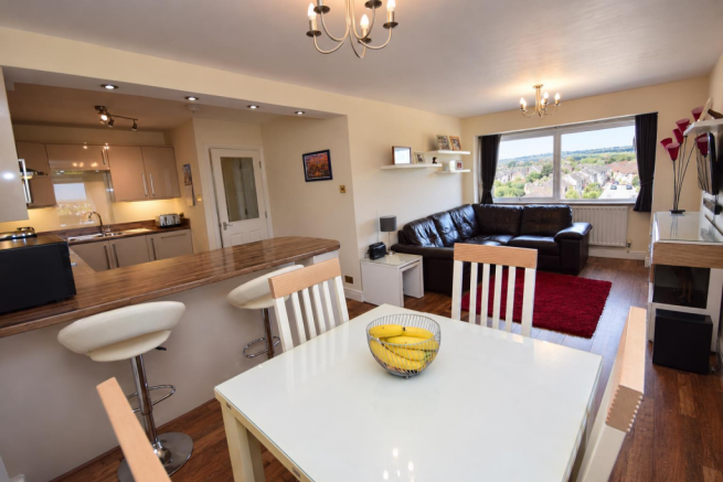 Open-Plan Kitchen/Living Room