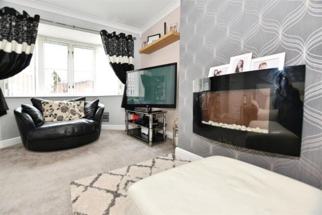 3 bed Detached for sale Image 7