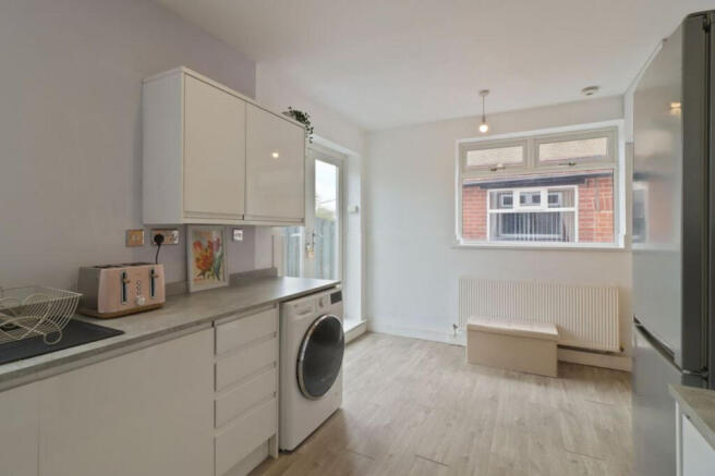 3 bed Semi-Detached for sale Image 5