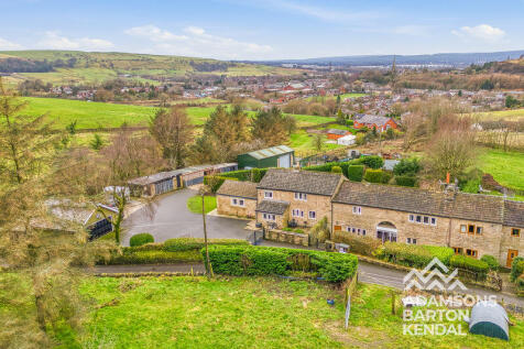 Bethany Farm, Newhey, OL16