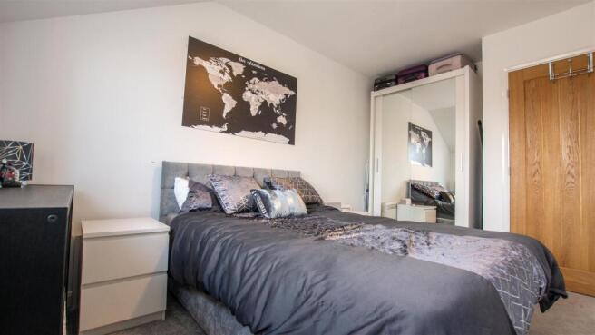 2 bed Apartment to rent Image 10