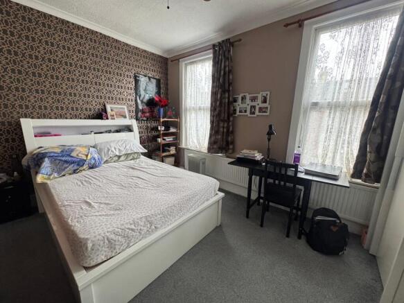 Two Bedroom Flat between Manor Park and Ilford