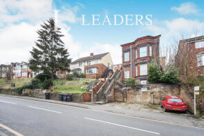1, 242 Hilary Court, Hitchin Road, Luton LU2 0EN
