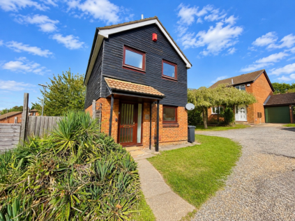 Polegate, Luton, Bedfordshire, LU2 8AJ