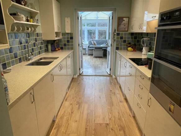 Kitchen.JPG