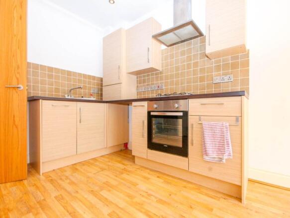 4 GARDNER KITCHEN NE