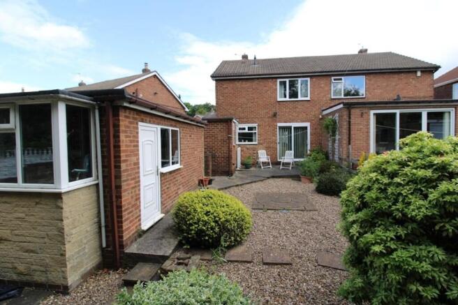 3 bed Semi-Detached for sale Image 10