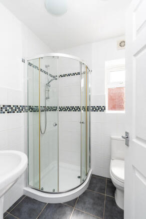 4 bed Detached for sale Image 12