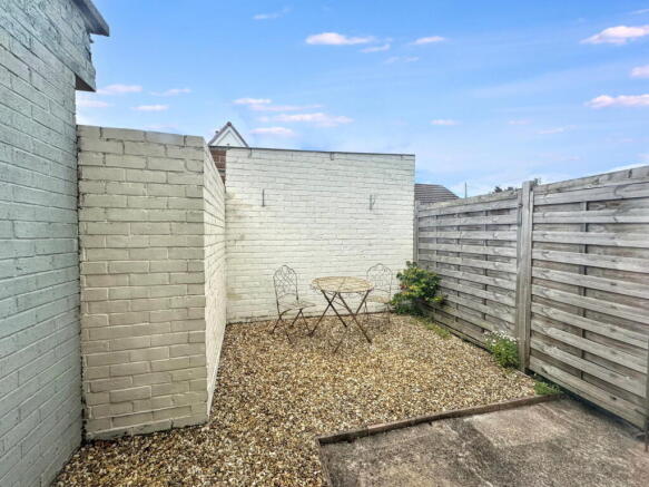 1 bed Terraced for sale Image 8