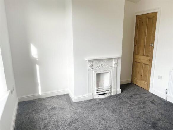 3 bed Terraced to rent Image 9