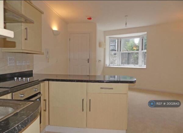 Kitchen / Lounge