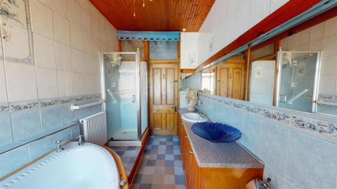 3 bed Terraced for sale Image 9
