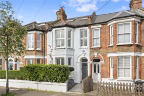 39, Scholars Road, London SW12 0PF