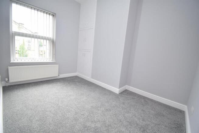2 bed Terraced to rent Image 11
