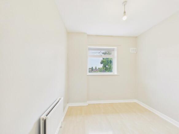 3 bed Terraced for sale Image 4